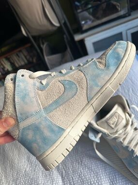 Rare Nike Dunk High Clouds sneakers 8.5